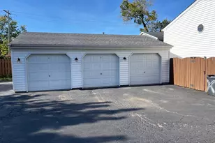 352 College St, Crystal Lake, IL 60014 - Photo 20