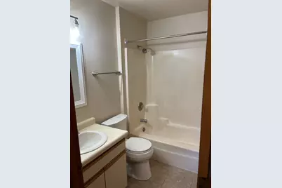 352 College Street, Crystal Lake, IL 60014 - Photo 16