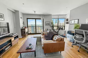 400 N La Salle St, Chicago, IL 60654 - Photo 2