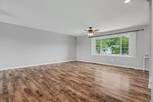 450 John St, Paxton, IL 60957 - Photo 8