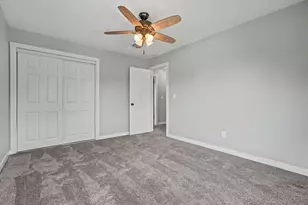 450 John St, Paxton, IL 60957 - Photo 16