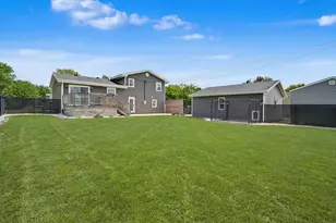 450 John St, Paxton, IL 60957 - Photo 30