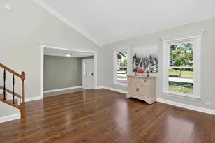 1110 Valley View Dr, Downers Grove, IL 60516 - Photo 4