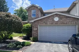 1038 Regent Dr, Matteson, IL 60443 - Photo 1
