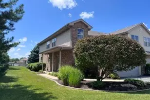 1038 Regent Dr, Matteson, IL 60443 - Photo 2