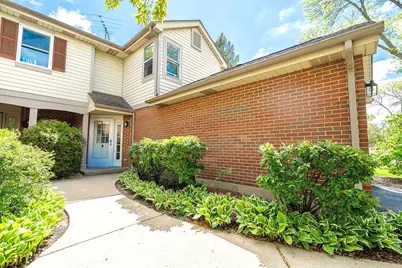 514 E Windgate Court #2D5, Arlington Heights, IL 60005 - Photo 16