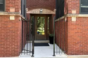 5869 N Glenwood Ave, Chicago, IL 60660 - Photo 2