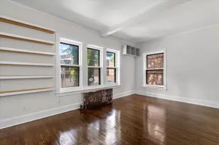 1633 E Hyde Park Blvd, Chicago, IL 60615 - Photo 4
