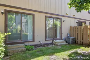 246 Shadow Bend Dr, Wheeling, IL 60090 - Photo 24