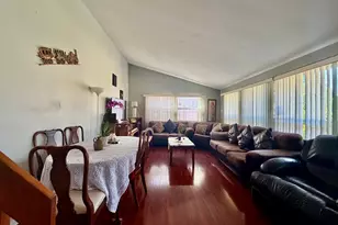 2210 Hermon Ave, Zion, IL 60099 - Photo 2