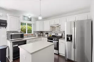 15 W Country Walk Dr W, Round Lake Beach, IL 60073 - Photo 12