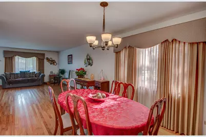 1960 185th Street, Lansing, IL 60438 - Photo 8