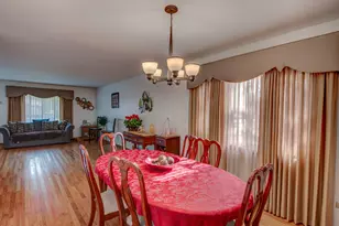1960 185th St, Lansing, IL 60438 - Photo 8