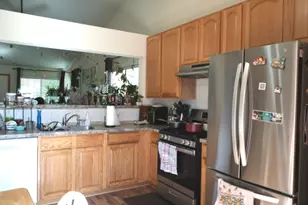 127 W Amberley Dr, Round Lake, IL 60073 - Photo 10