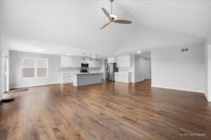 288 N Charles St, Cortland, IL 60112 - Photo 12