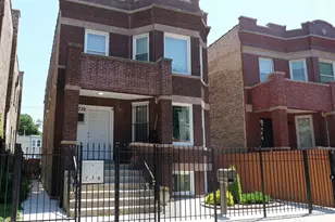 739 N Trumbull Ave, Chicago, IL 60624 - Photo 2