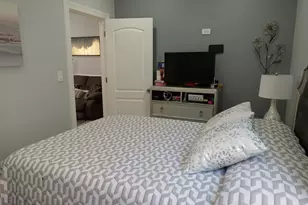 739 N Trumbull Ave, Chicago, IL 60624 - Photo 16