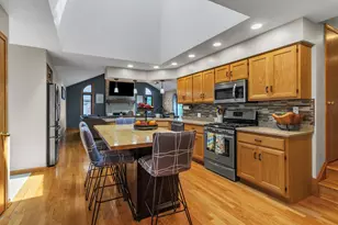 17543 Dolorosa Dr, Orland Park, IL 60467 - Photo 6