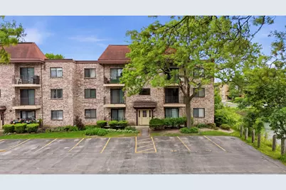 5513 Chateau Drive #4, Rolling Meadows, IL 60008 - Photo 1