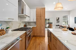 3414 N Hamilton Ave, Chicago, IL 60618 - Photo 16