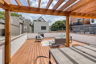 3414 N Hamilton Ave, Chicago, IL 60618 - Photo 44