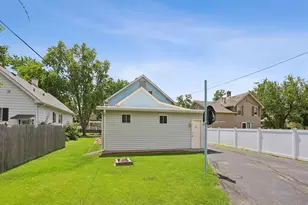 815 Oneida St, Joliet, IL 60435 - Photo 20