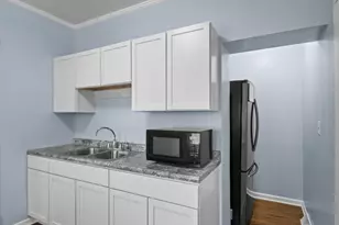 815 Oneida St, Joliet, IL 60435 - Photo 8