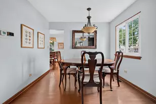 152 Knightsbridge Dr, Mundelein, IL 60060 - Photo 8