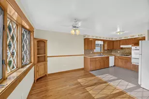13157 S Green Bay Ave, Chicago, IL 60633 - Photo 8