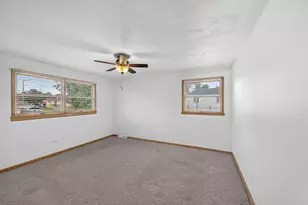13157 S Green Bay Ave, Chicago, IL 60633 - Photo 12