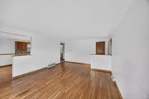 13157 S Green Bay Ave, Chicago, IL 60633 - Photo 6