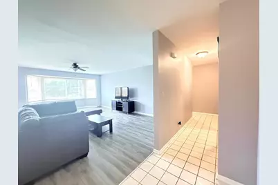 3108 Roberts Drive #6, Woodridge, IL 60517 - Photo 8