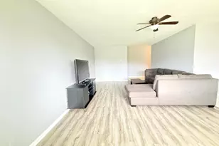 3108 Roberts Dr, Woodridge, IL 60517 - Photo 12