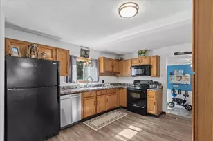 3265 Lockwood Blvd, Lake Geneva, WI 53147 - Photo 6