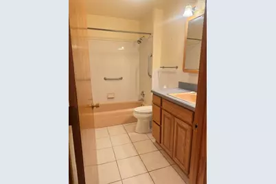 [Address not provided], Des Plaines, IL 60016 - Photo 8
