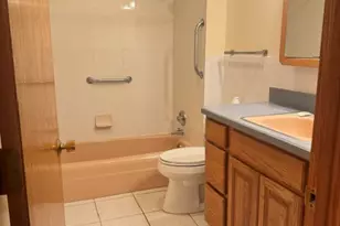[Address not provided], Des Plaines, IL 60016 - Photo 8