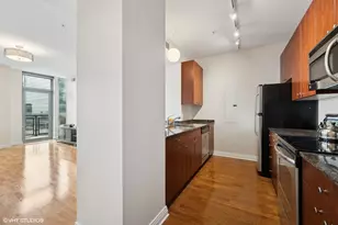 565 W Quincy St, Chicago, IL 60661 - Photo 6