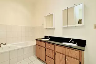 6128 S Kenwood Ave, Chicago, IL 60637 - Photo 16