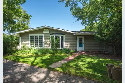2108 Holly Court, McHenry, IL 60051 - Photo 6