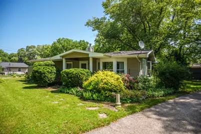 2108 Holly Court, McHenry, IL 60051 - Photo 2
