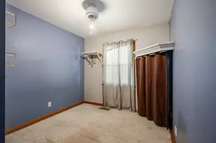 2108 Holly Ct, McHenry, IL 60051 - Photo 20
