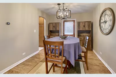 271 Hill Avenue, Bartlett, IL 60103 - Photo 6