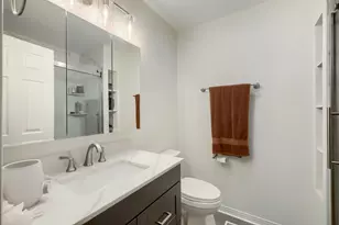 271 Hill Ave, Bartlett, IL 60103 - Photo 12