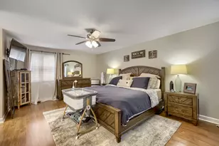 271 Hill Ave, Bartlett, IL 60103 - Photo 10