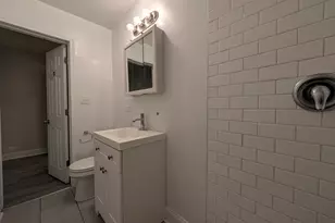 5417 N Kenmore Ave, Chicago, IL 60640 - Photo 10