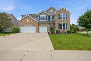 807 Richards Ct, Shorewood, IL 60404 - Photo 1