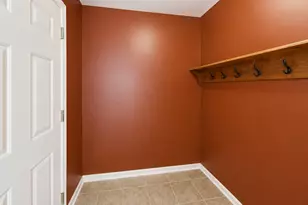 24851 Michele Dr, Plainfield, IL 60544 - Photo 8