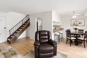 2 Cour Masson, Palos Hills, IL 60465 - Photo 4
