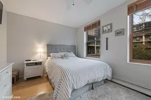 626 W Waveland Ave, Chicago, IL 60613 - Photo 8