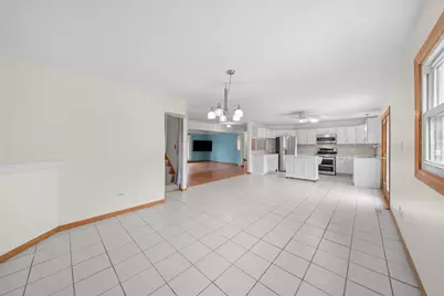 537 Erma Drive, Lake Holiday, IL 60552 - Photo 18